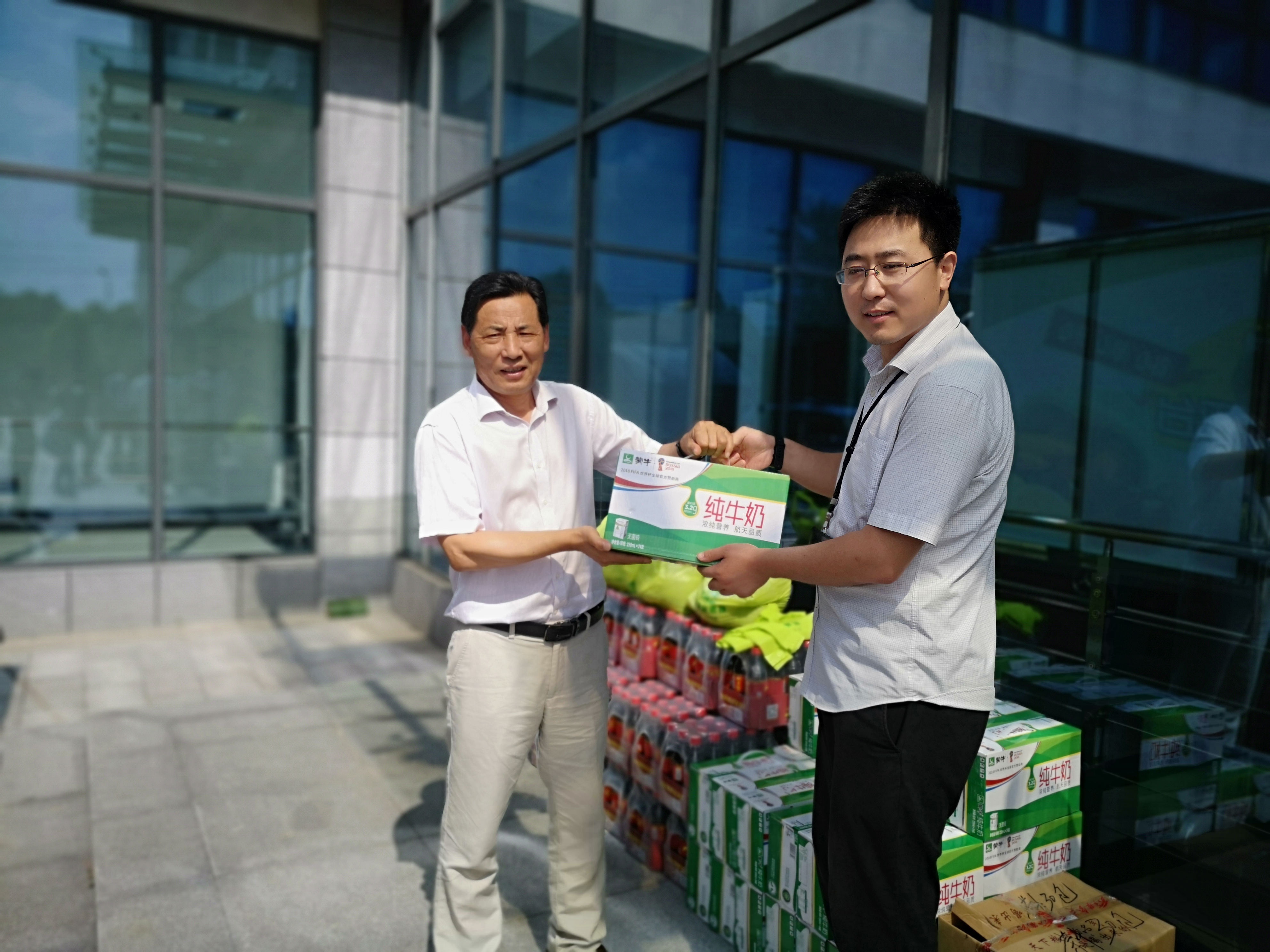 市工会慰问20180803.jpg